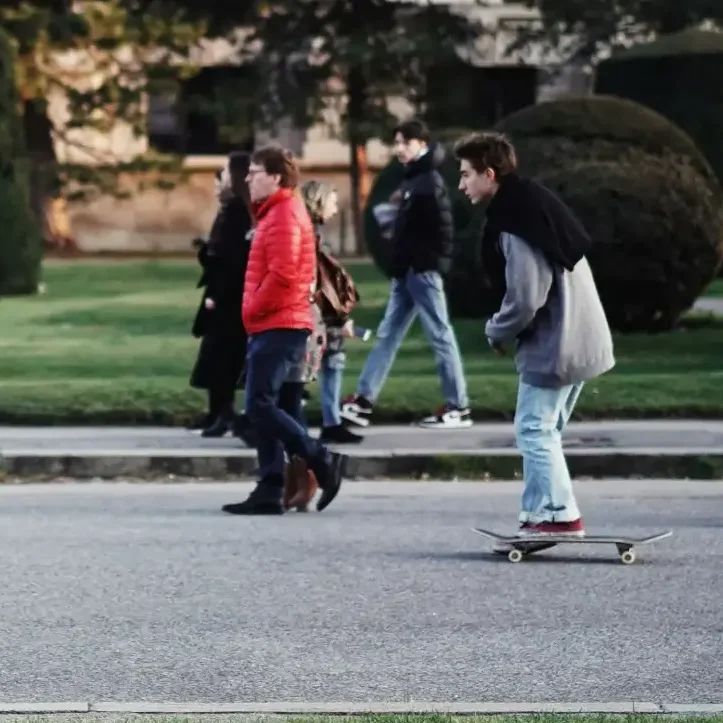 10587 1754064124 cropped